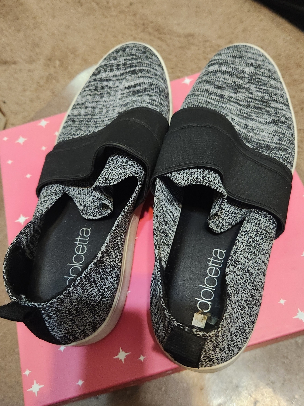 Dolcetta Women's Black and Gray Slip-On Knit Loafers